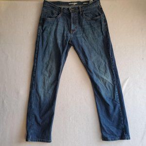 Wrangler Athletic fit blue jeans size 32x30